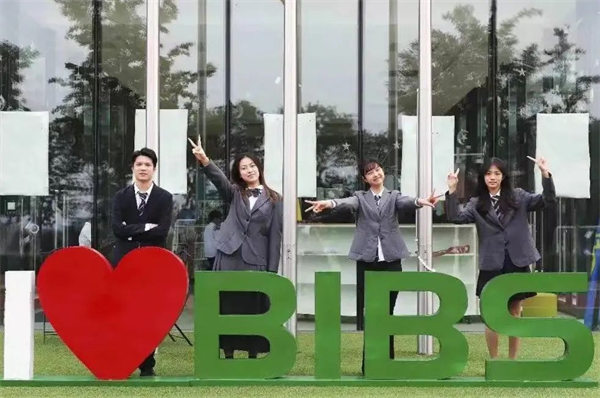 青苗優秀畢業生