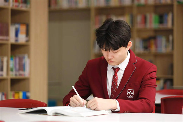 愛迪畢業生|吳夢燁