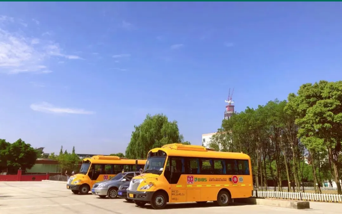 青苗學校成都校區校車