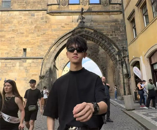 電子科技大學(xué)國際課程中心學(xué)子風(fēng)采