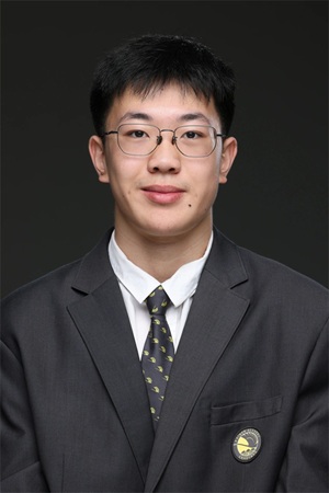 朝陽凱文畢業生