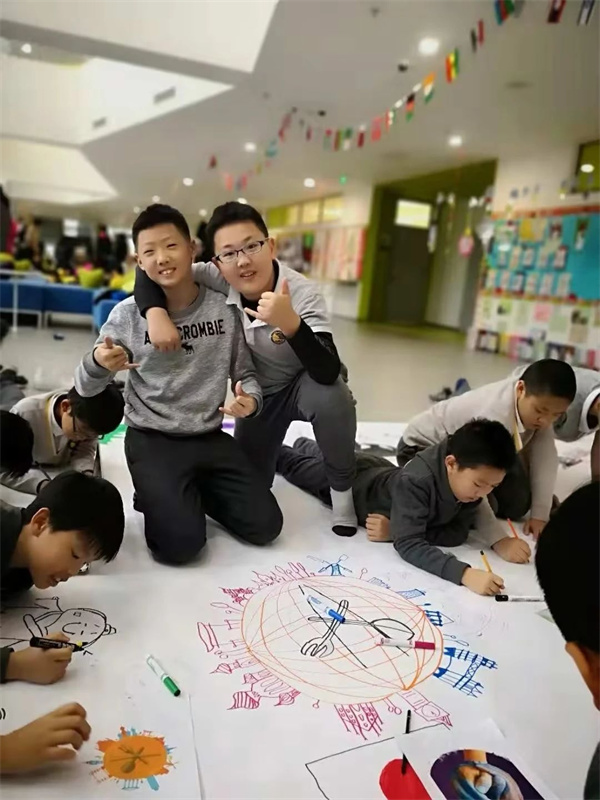 朝陽凱文畢業生