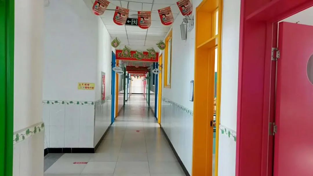 三河市燕郊金字塔學校