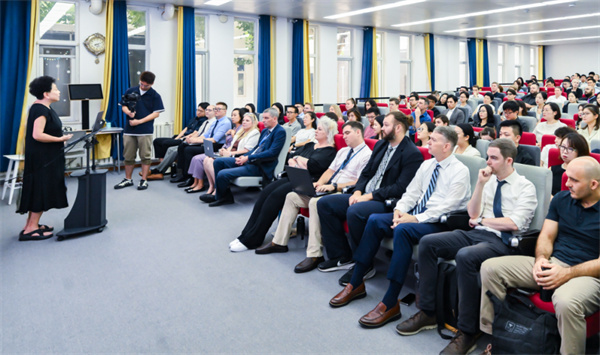 君誠AI未來學校