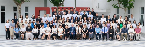 君誠AI未來學校