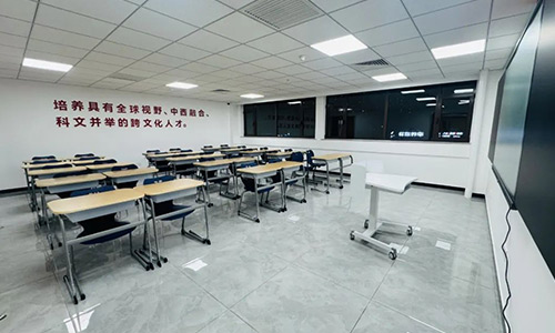 北京市朝陽(yáng)區(qū)新亞學(xué)校