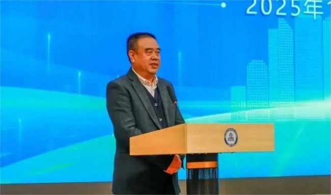 陳經(jīng)綸教育集團(tuán)擴(kuò)軍