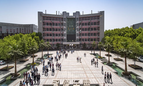 天津醫學高等專科學校