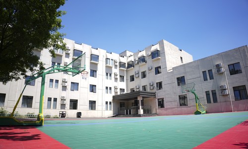 北京東方紅學校 (2).jpg